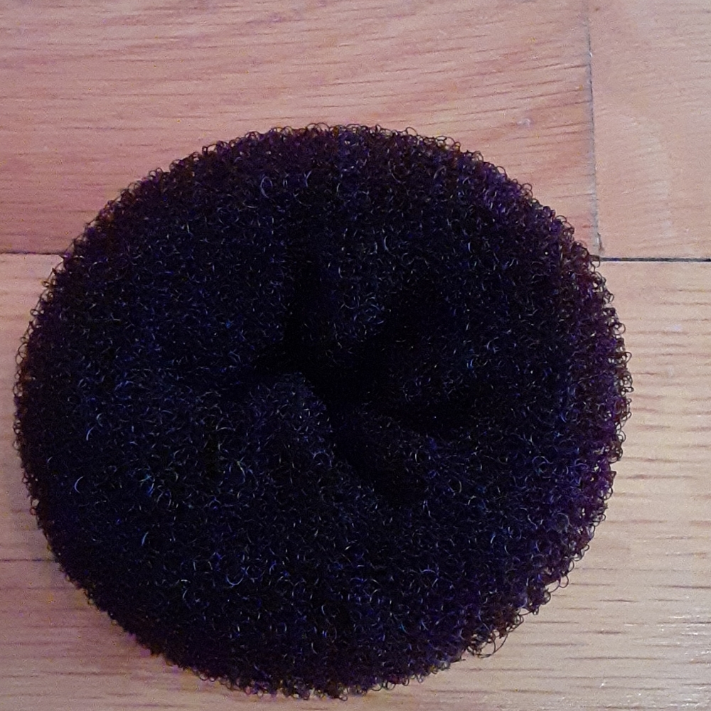 Girls Hair Bun donut holder